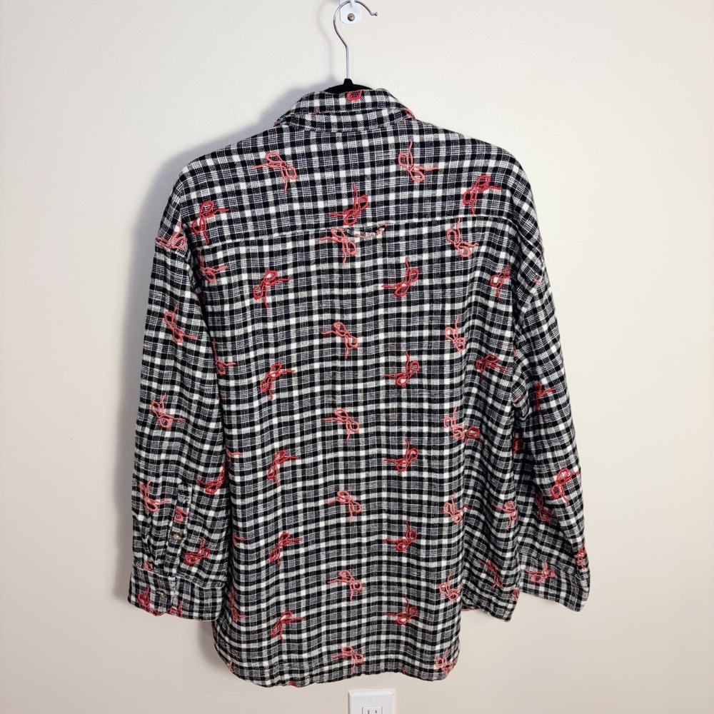 BDG Flannel Shirt Size M Black White Bow Embroidered Plaid Oversized Button Down - Picture 12 of 13